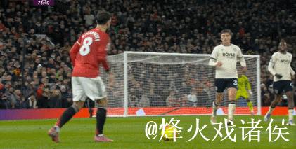 当关键球员陆续请伤病假，曼联走得深一脚浅一脚并不奇怪